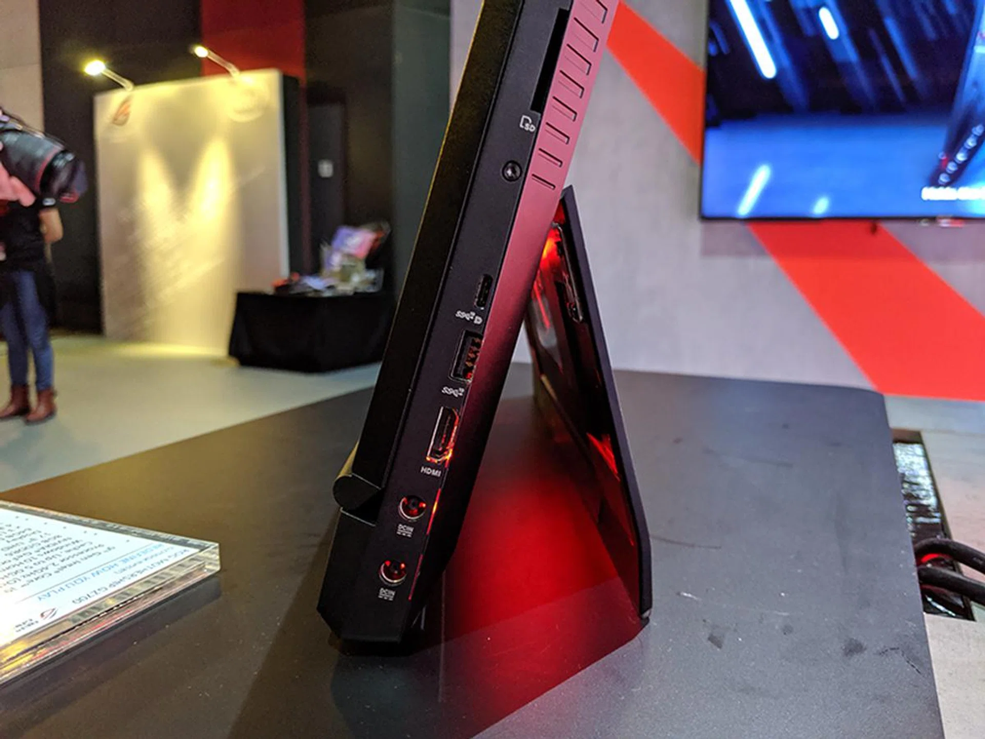 ASUS ROG Mothership