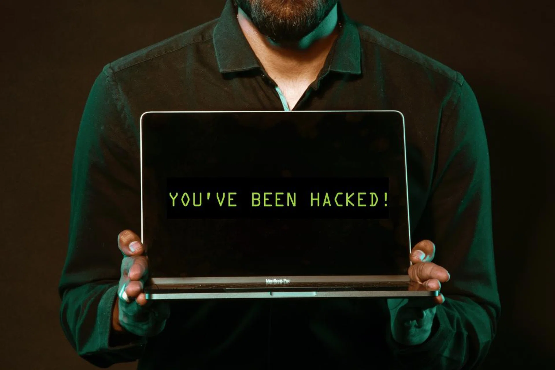 Despite years of awareness, businesses and staff still fall prey to cyberattacks. Image source: Pexels. 