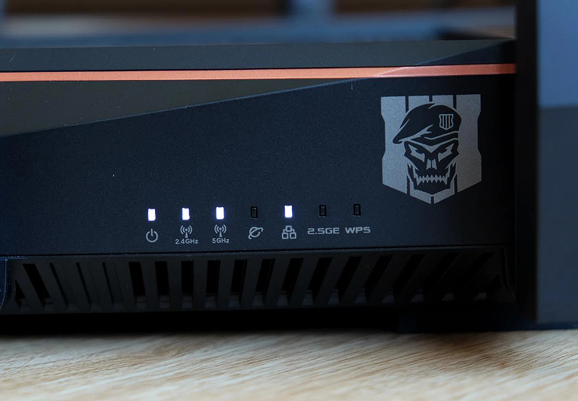 Handy LED status indicators let you know if your connection goes down.