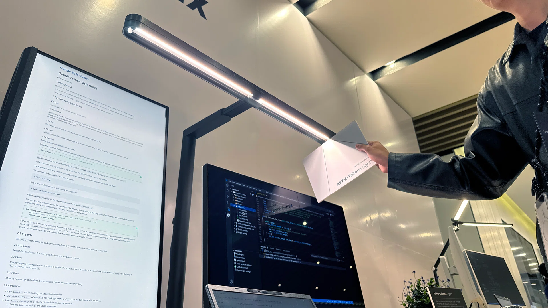 BenQ monitor lights iScreenBar for iMac and ScreenBar Max for dual-monitor