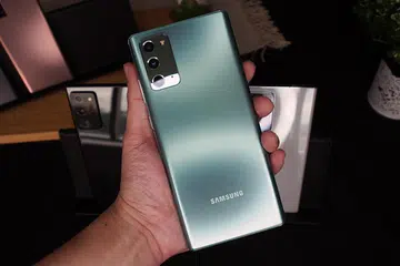 The Samsung Galaxy Note20 and Note20 Ultra.