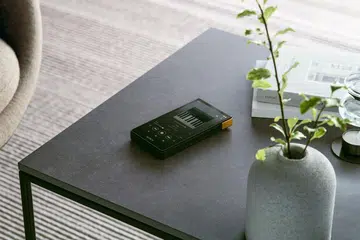 Sony Walkman NW-ZX707.