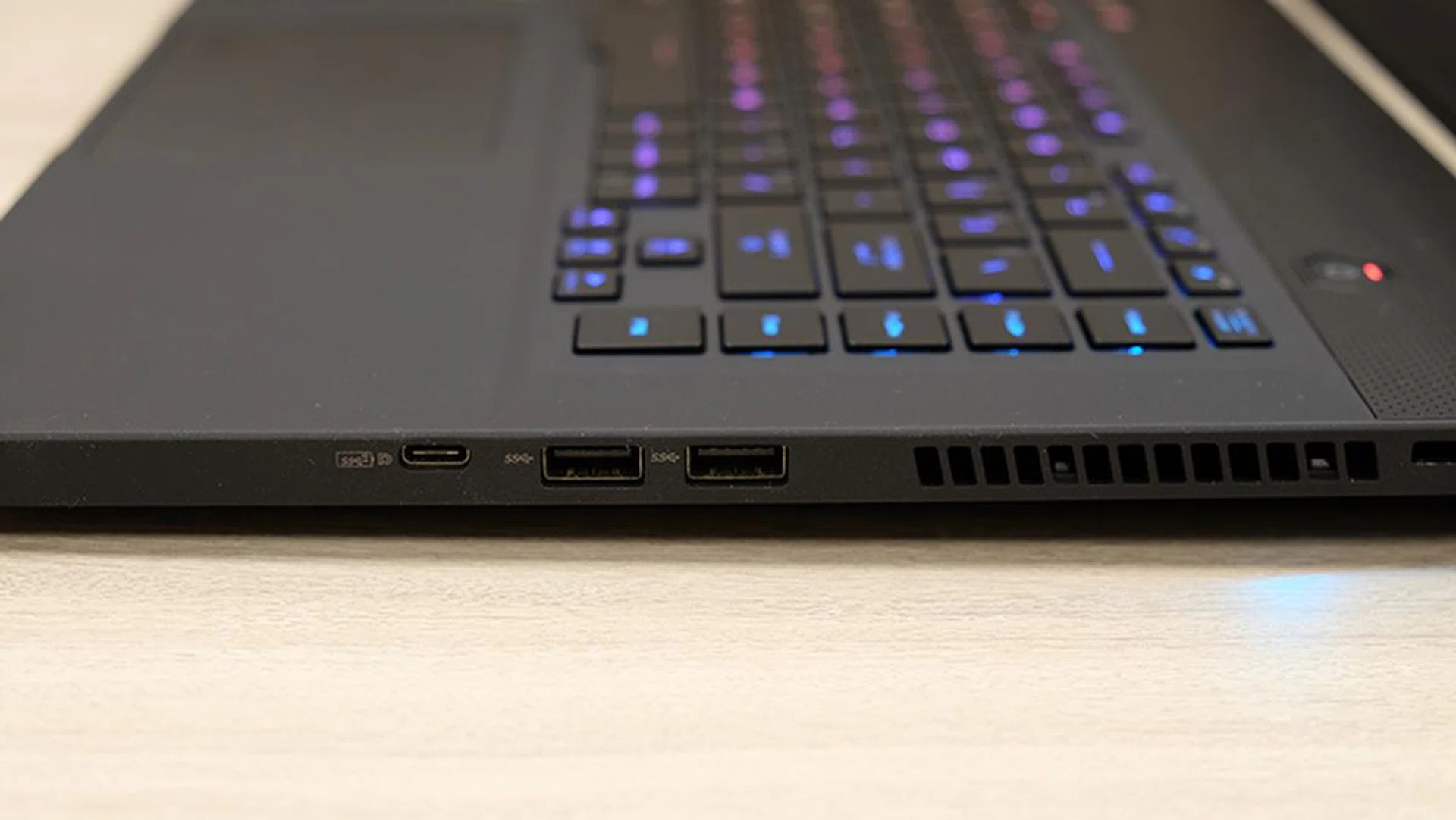 ASUS ROG Zephyrus S GX502GW