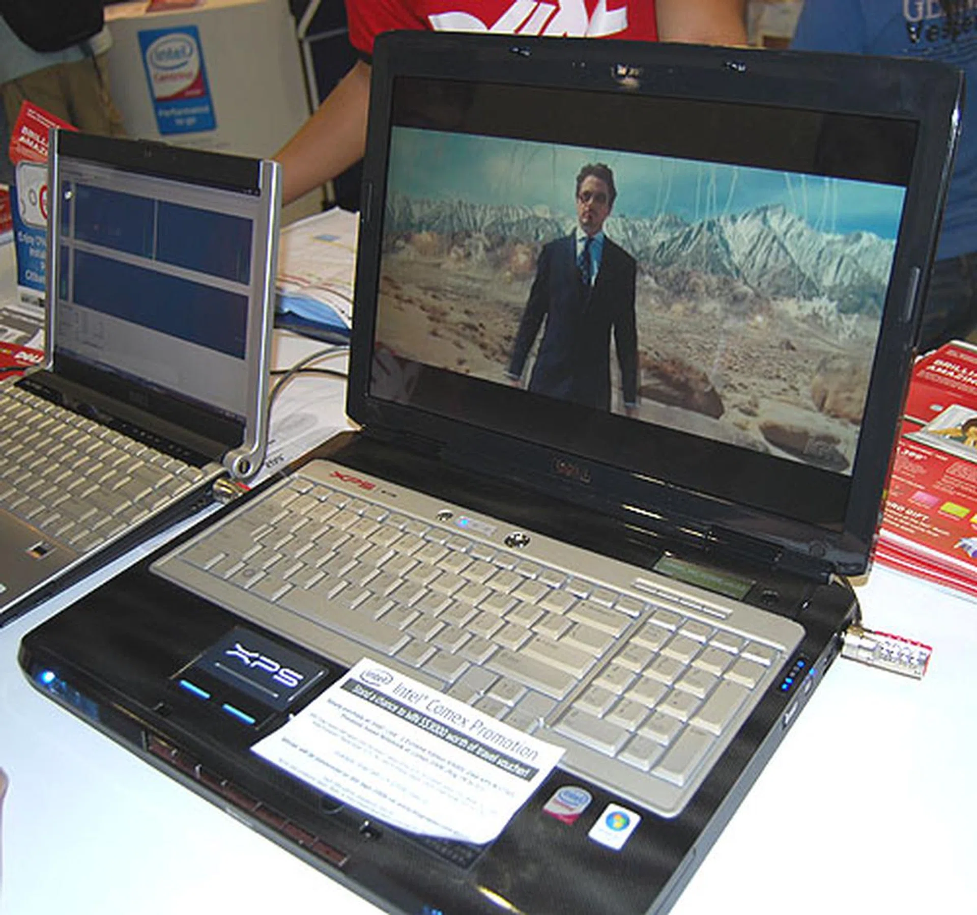  Dell's premium XPS model, the M1730 comes at a whopping price of S$4,699 but is equipped with the latest quad-core processor, the Intel Core 2 Extreme X9000. Additionally, it is powered by dual GeForce 8700M GT graphics in SLI mode. Obviously, it comes with 4GB of DDR2 RAM, along with the jazzy lights that Dell believes enthusiasts are attracted to.  