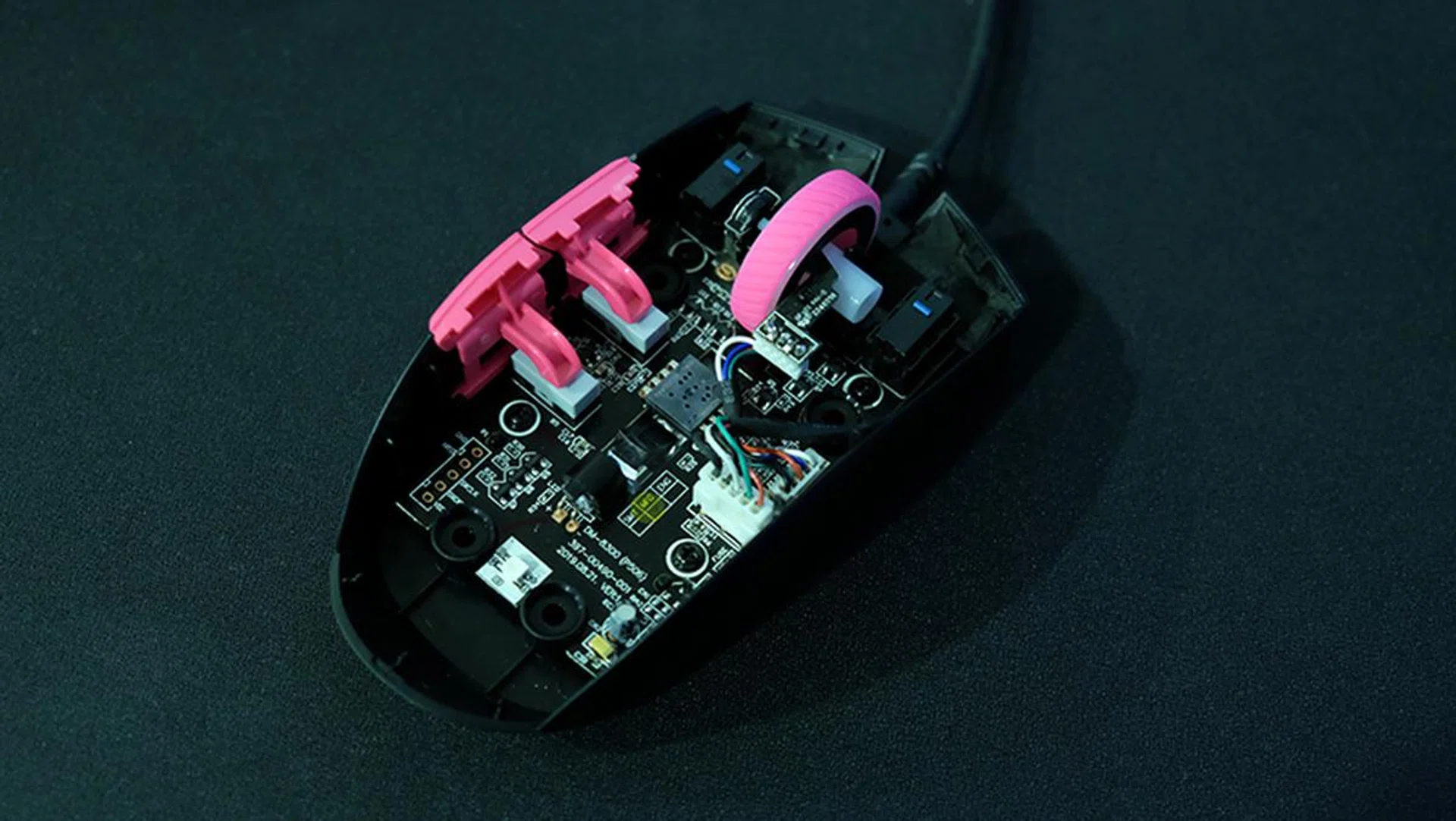 ASUS ROG Strix Impact II Electro Punk