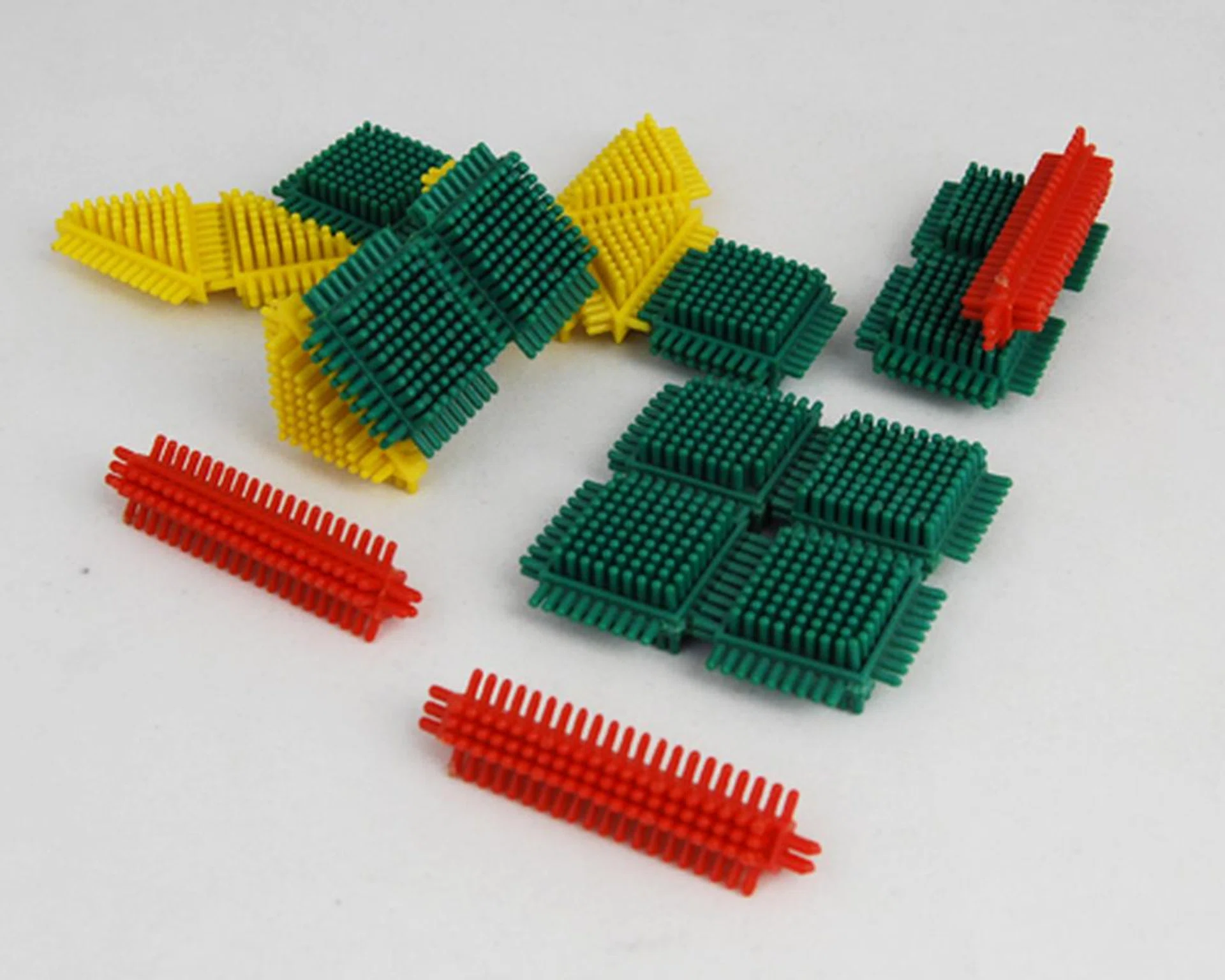 Go for square blocks with a tight space in between the connectors.