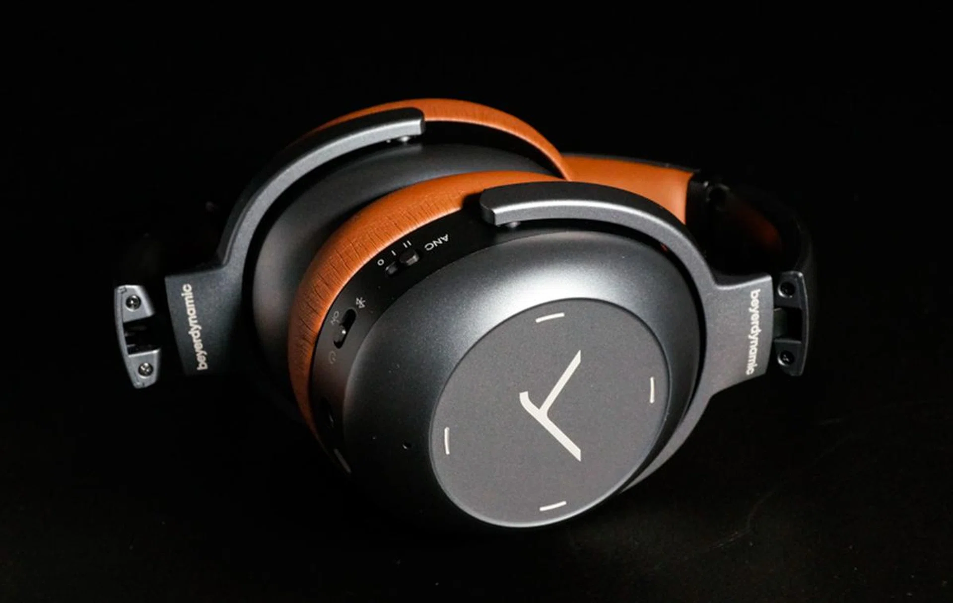 The Lagoon ANC folds down for easy transport.