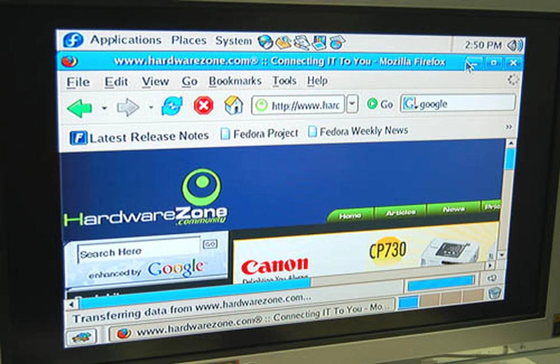 We tried surfing Hardwarezone but as you can see, it's not practical with our resolution.