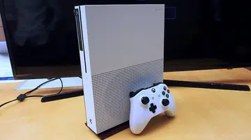 Xbox One S, with its new controller.