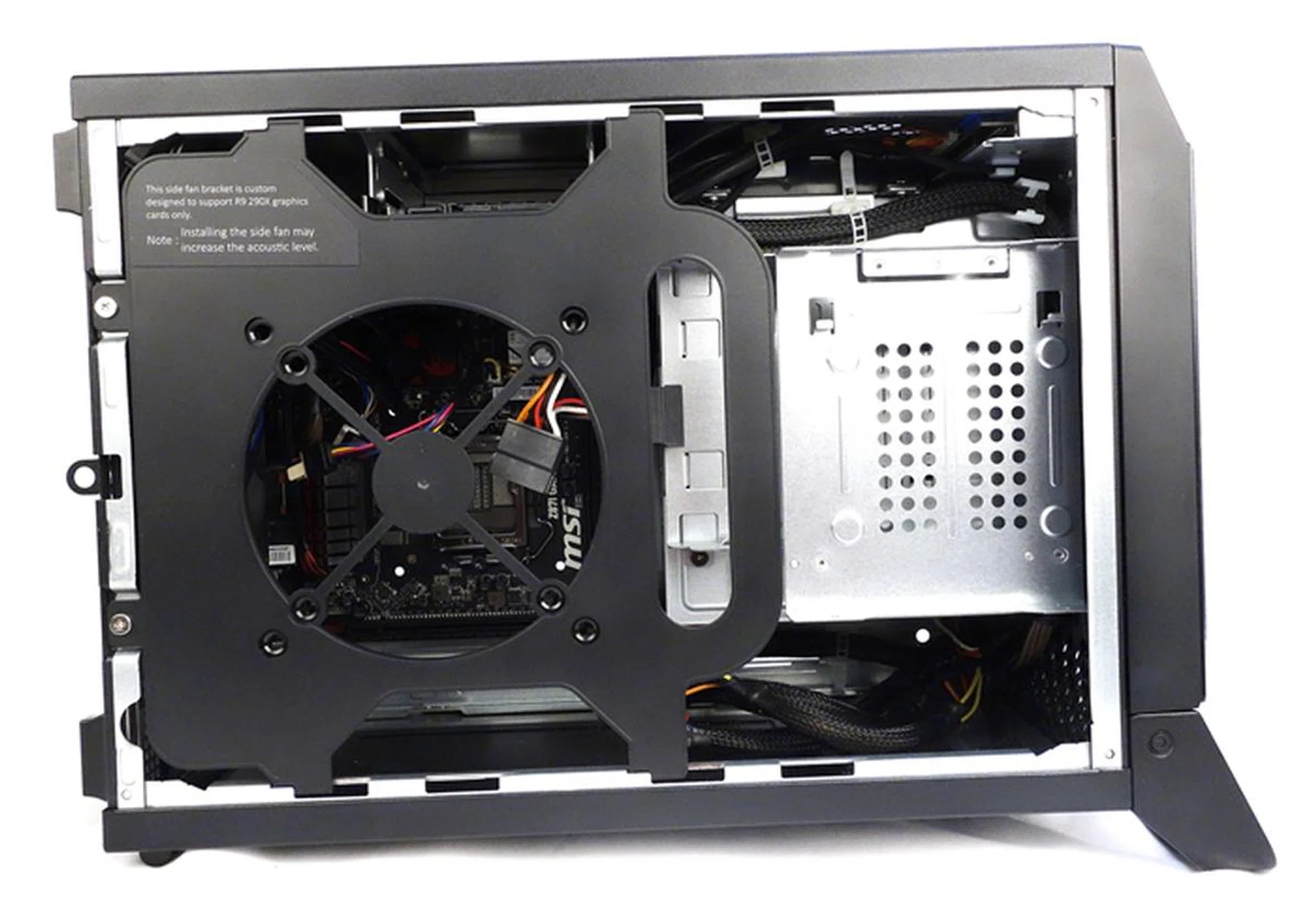 With the side panel removed, we can see a side fan bracket that fits a 92- or 120mm cooling fan.
