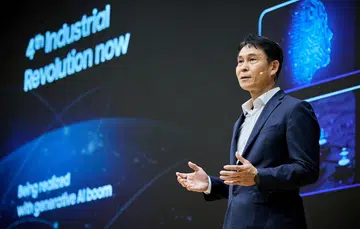 Samsung gave a preview of its Exynos 2400 mobile chipset and Zoom Anyplace image sensor at System LSI Tech Day 2023. <br>Image source: Samsung