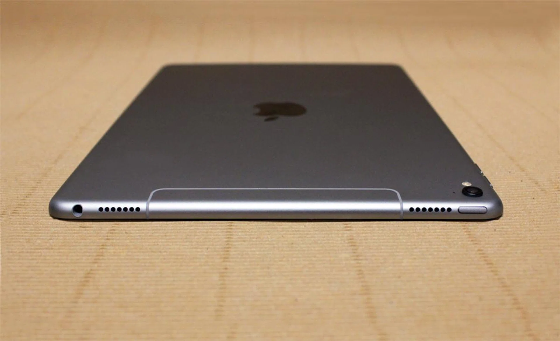 Like the iPad Pro 12.9, the 9.7 has speakers on the top and bottom.