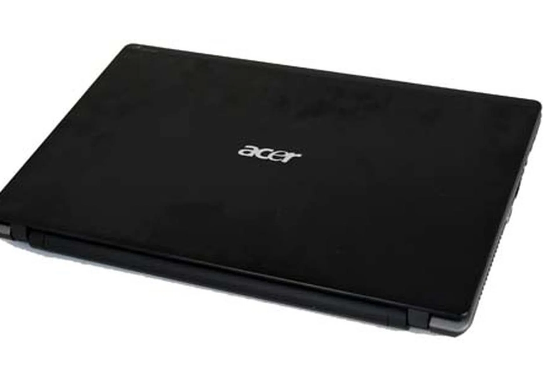 The Acer Aspire Timeline X 5820TG looks just like every other Acer Aspire Timeline X notebook out there. No surprises here, folks.