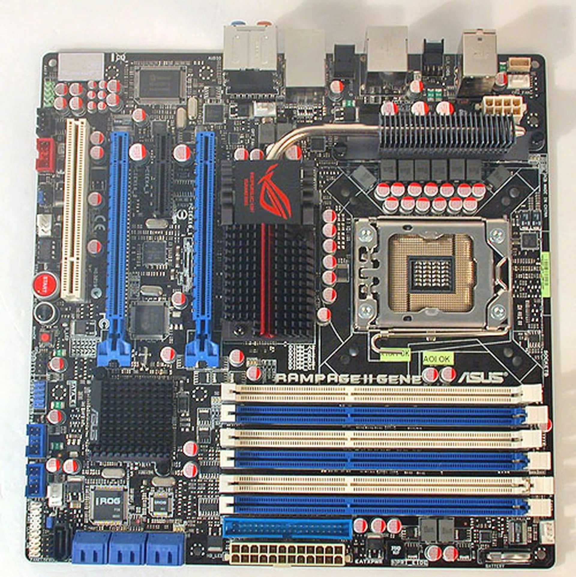 It's quite remarkable that ASUS manages to fit all the ROG overclocking features onto this microATX form factor. 