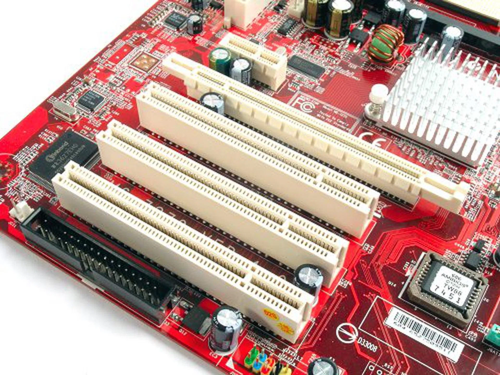 Three PCI and one PCIe x1 slots are available to the K9NU Neo for upgrading purposes.