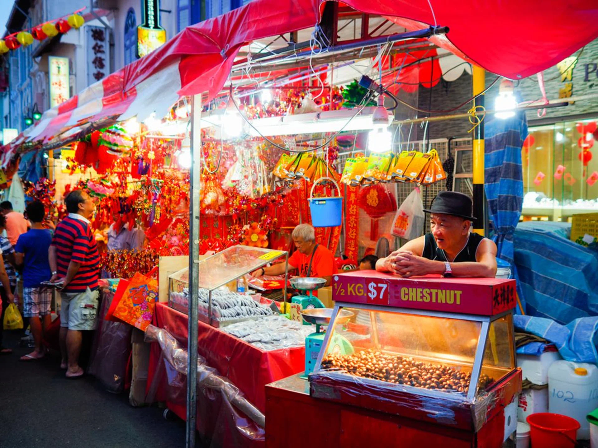 Photographed with Color Profile 3. f/2.2 at 34mm, 1/100 sec, ISO 200.