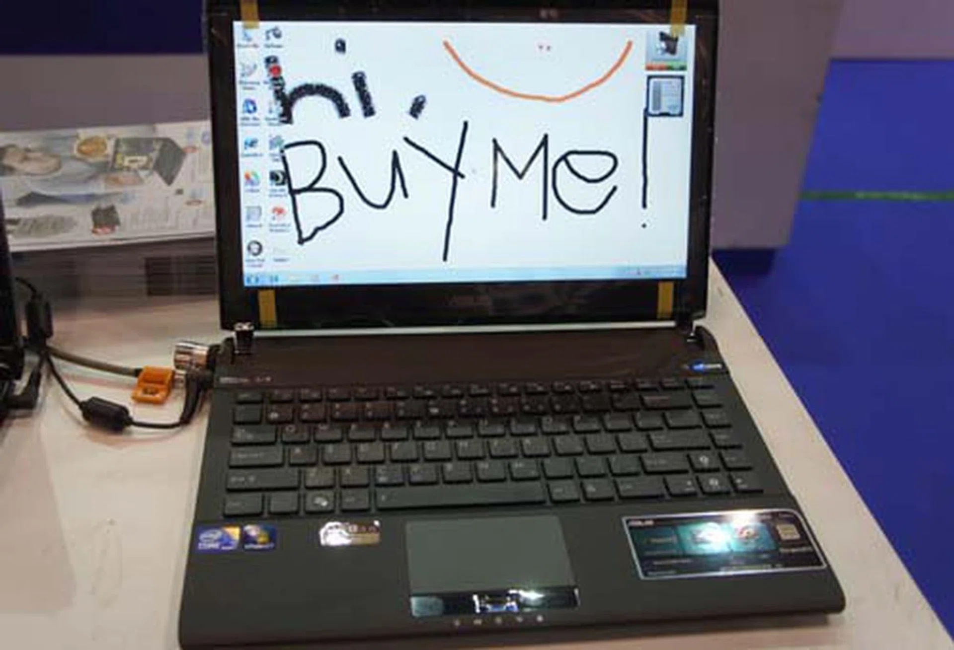 ASUS has made a very slim (19mm) notebook with fingerprint-free capabilities. We like to say the 13.3-inch ASUS U36JC is our dream machine, and at the $1398 price, we're thinking why the heck not? It sports an Intel Core i5-480M (2.66GHz) processor, 4GB RAM and NVIDIA 310M discrete graphics so you have absolutely no reason not to get one.