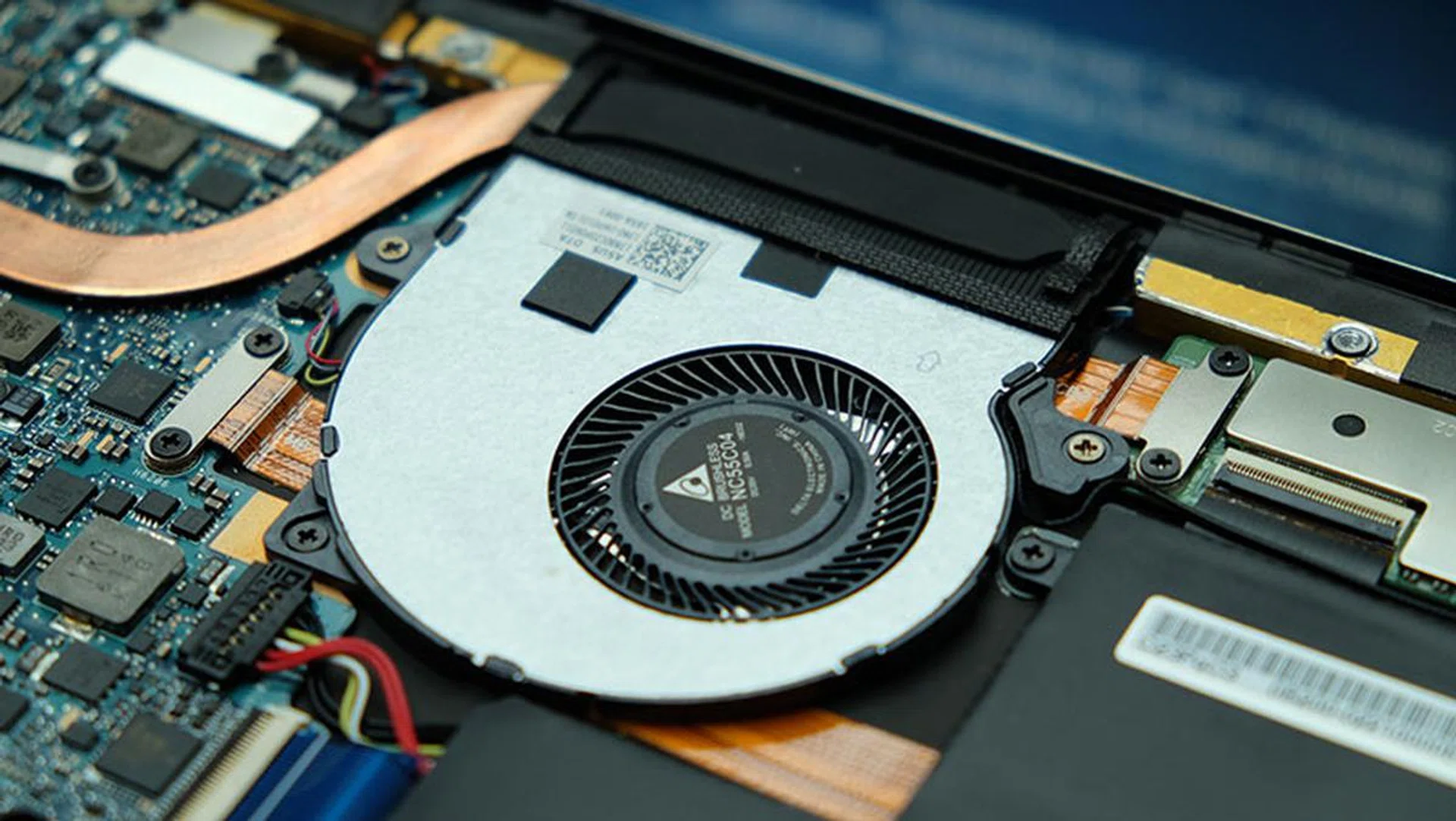 ASUS ZenBook 3 cooling