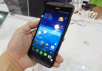 Acer Liquid E700 is a mainstream, but full-featured triple SIM smartphone running Android 4.4 KitKat.