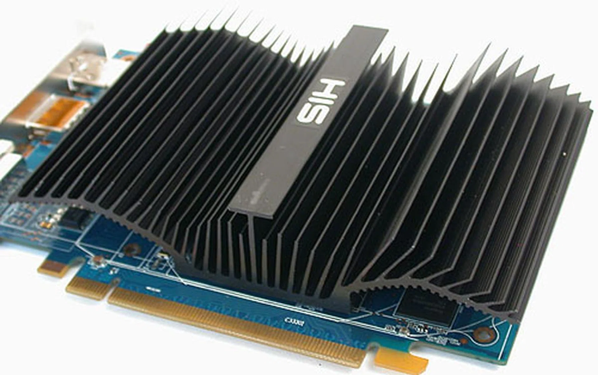 A closer look at the fins of the passive cooler.