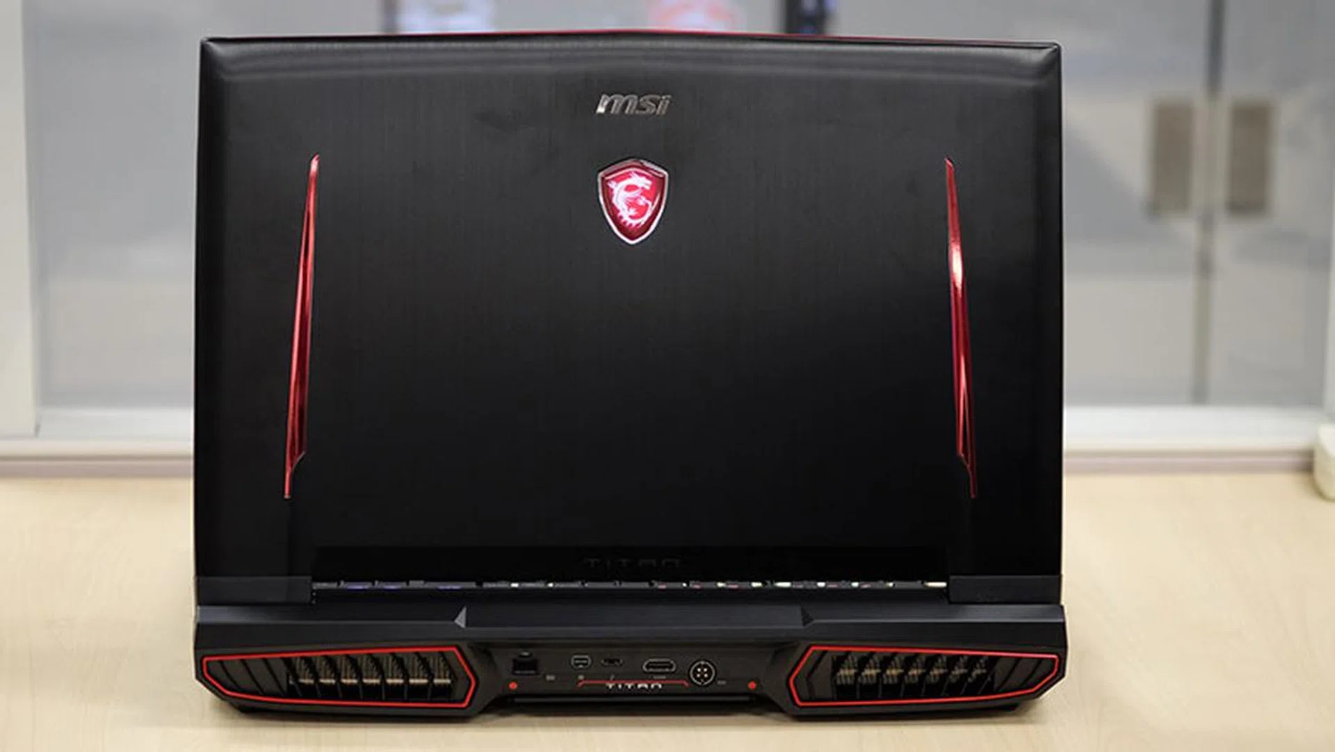 MSI GT75VR 7RF Titan Pro
