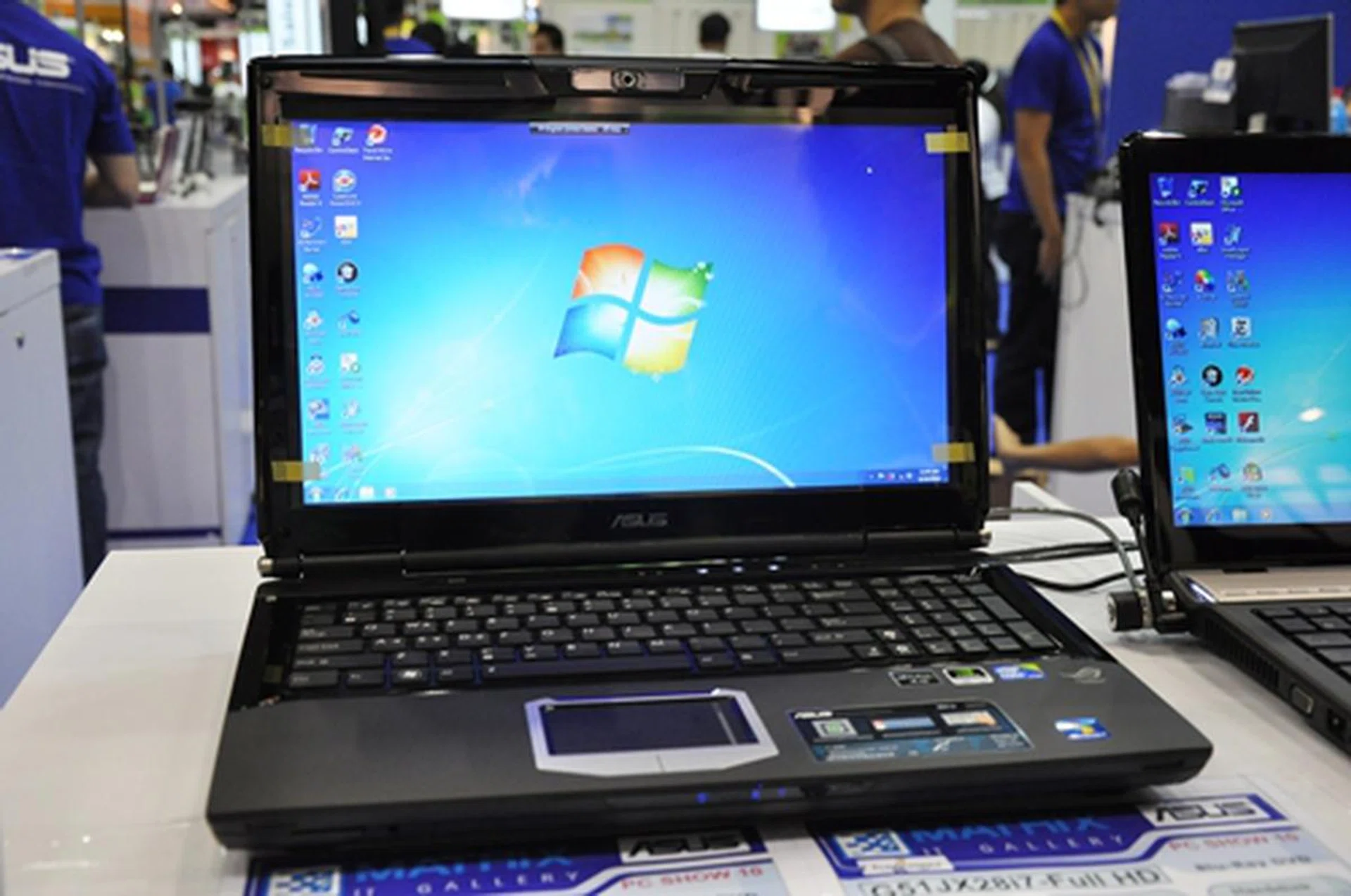 The ultimate gaming companion, the ASUS G51Jx notebook comes with top-note NVIDA GeForce extreme performance GTS360M graphics cards, the latest Intel Core i7 quad core, and 3D audio surround sound with EAX Advanced HD 4.0 for an all-round visual-auditory experience. Available at $2998, your purchase will come with a free gaming headset, a gaming mouse, a gaming back pack, upgrade to 8GB RAM, the Norman Security Suite, and 1TB 3.5" External HDD.