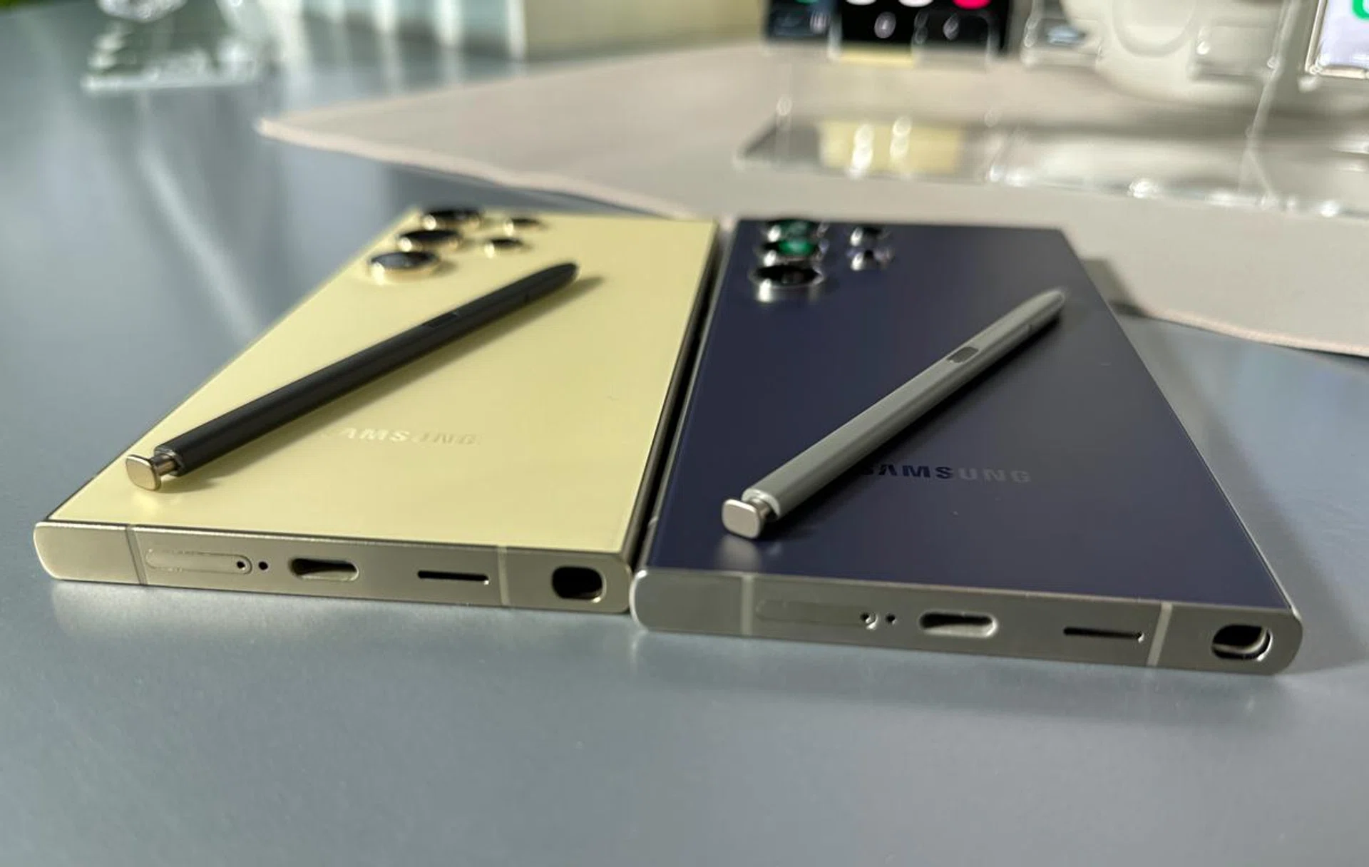It's always delightful to see S Pen nubs matching the rails of its Galaxy S24 Ultra, on top of all the colours they come in. Left is Titanium Yellow and right is Titanium Violet.