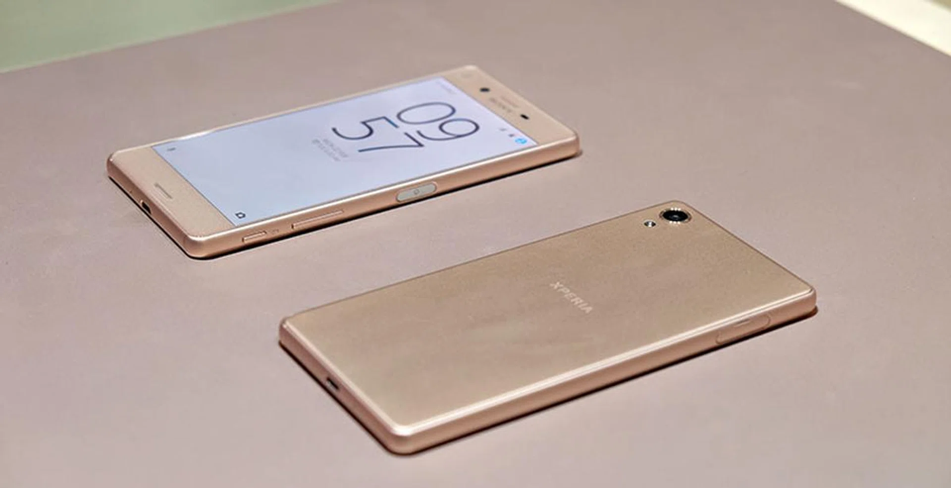 Sony Xperia X rose gold