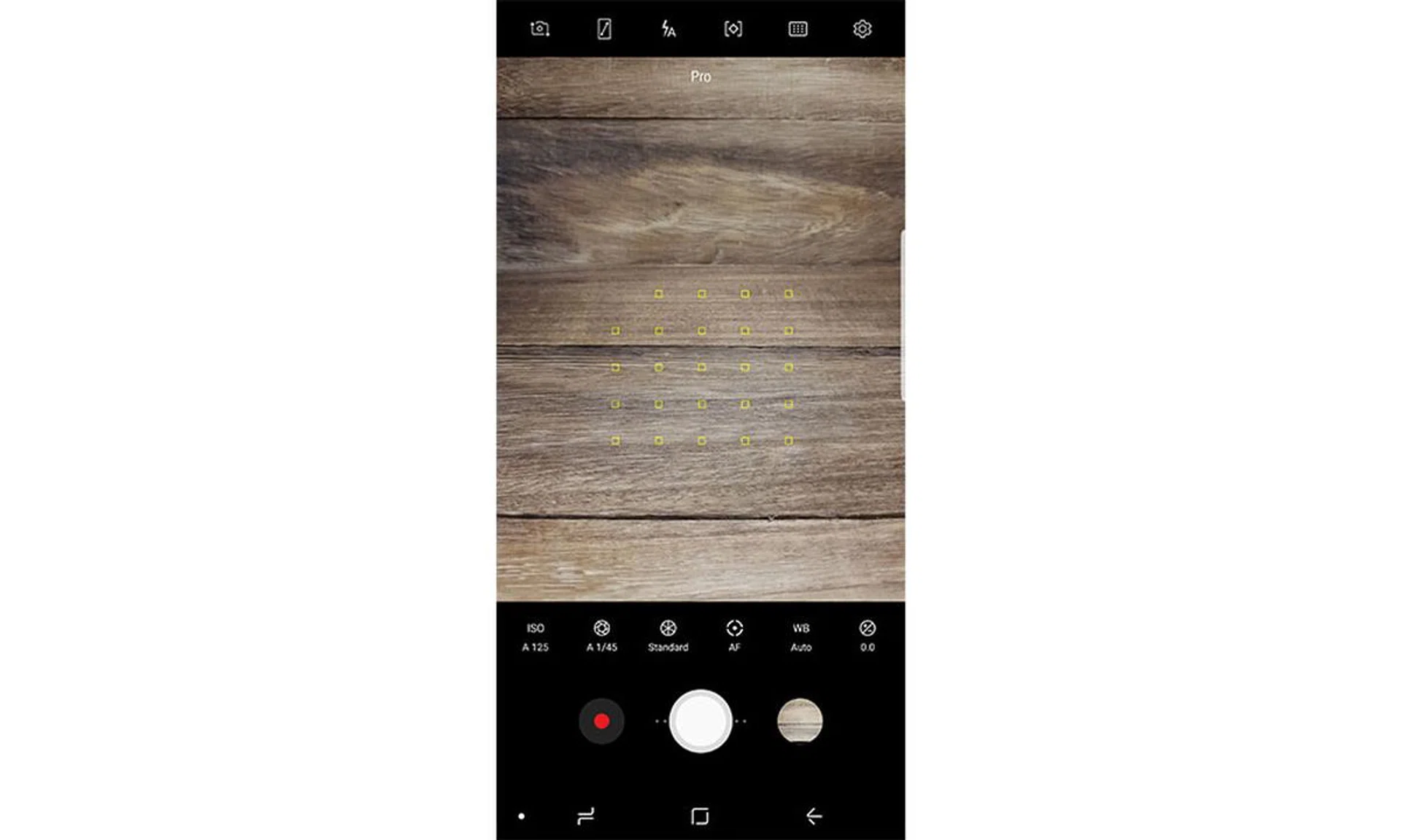 The Note8’s multi-area AF in Pro mode is faster and more accurate than its AF in Auto mode.