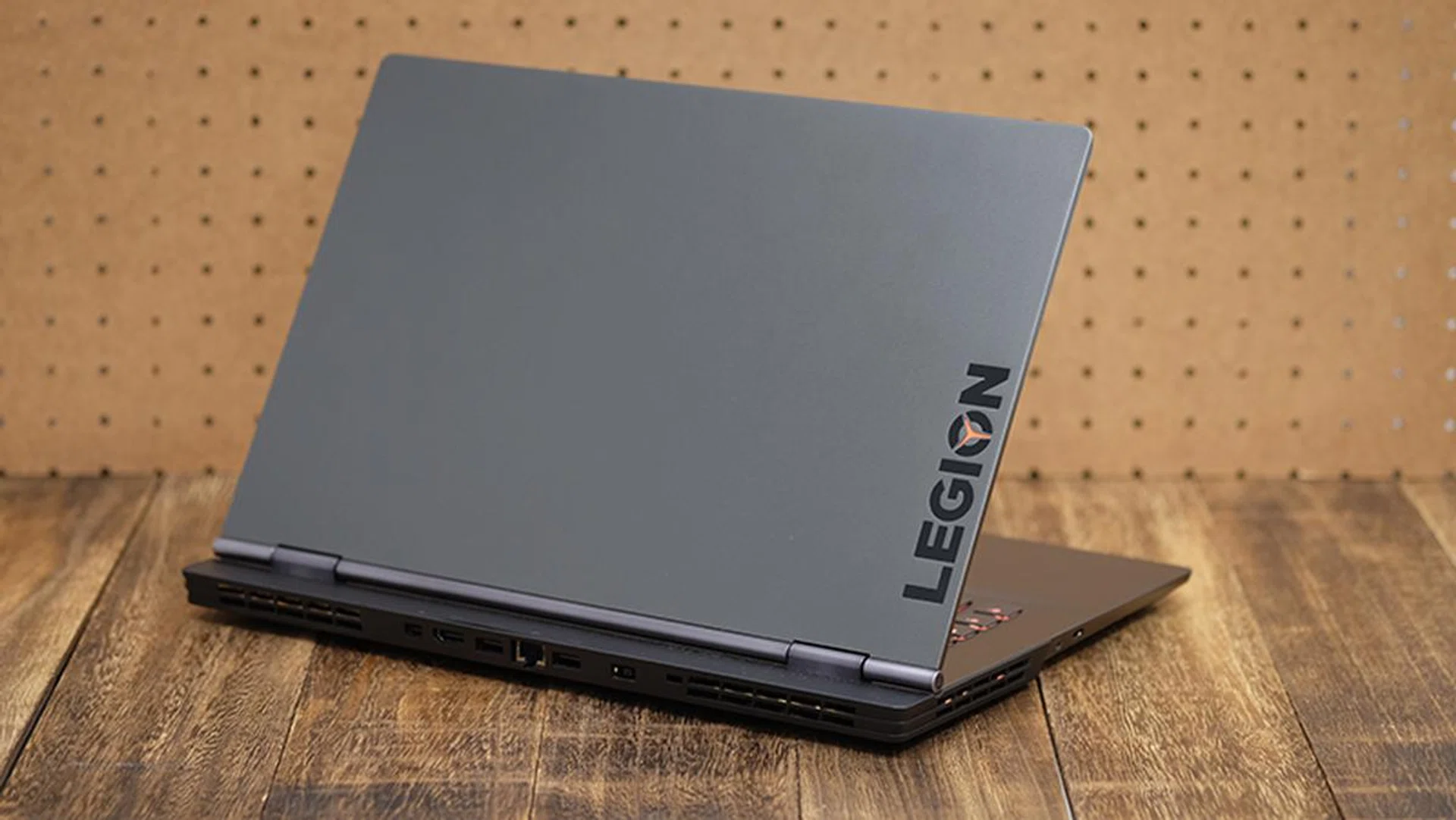 Lenovo Legion Y740
