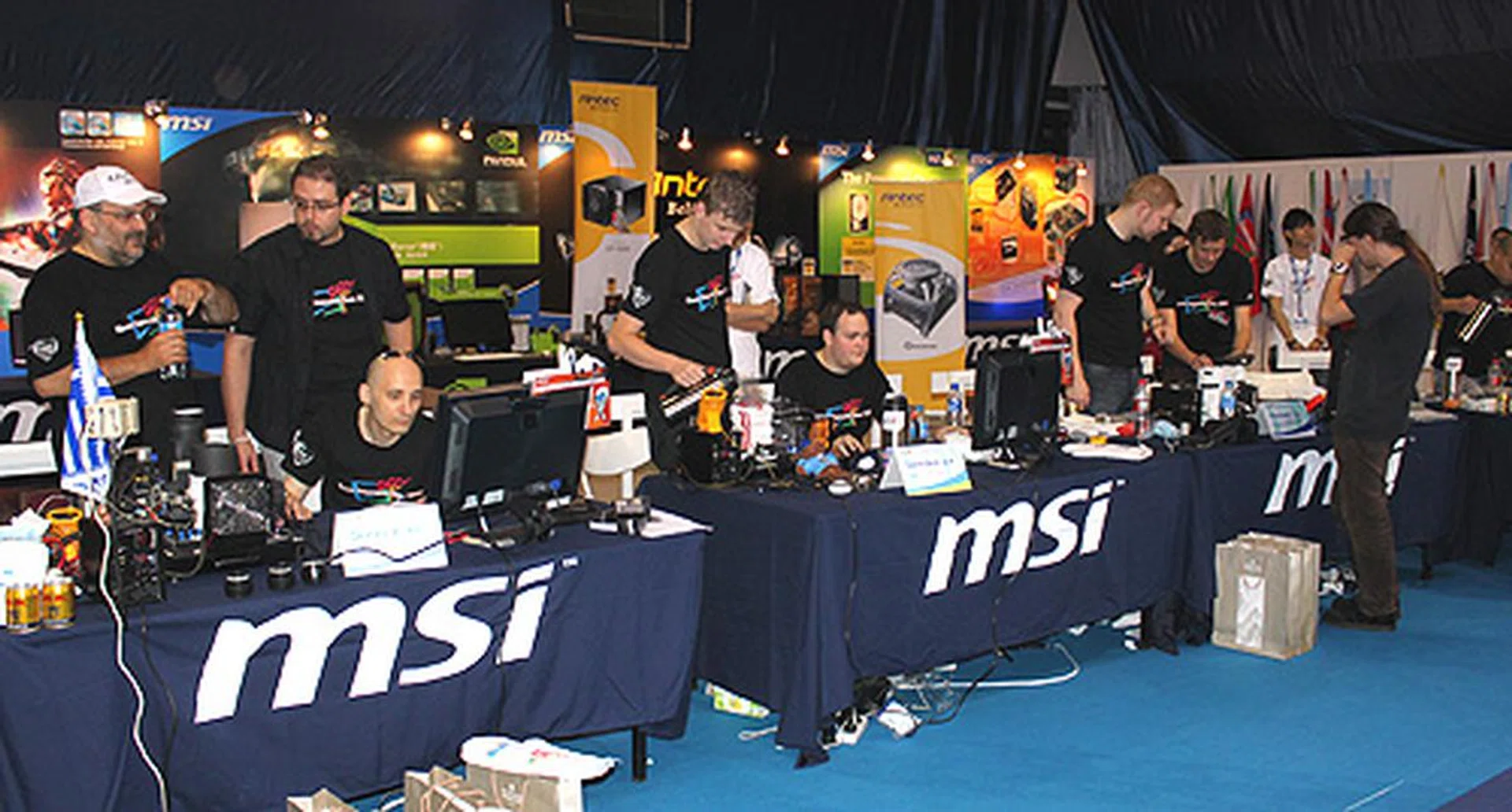 As we come to the end of the two hours, most contestants seem pleased with their systems and are now busy doing some trial runs.