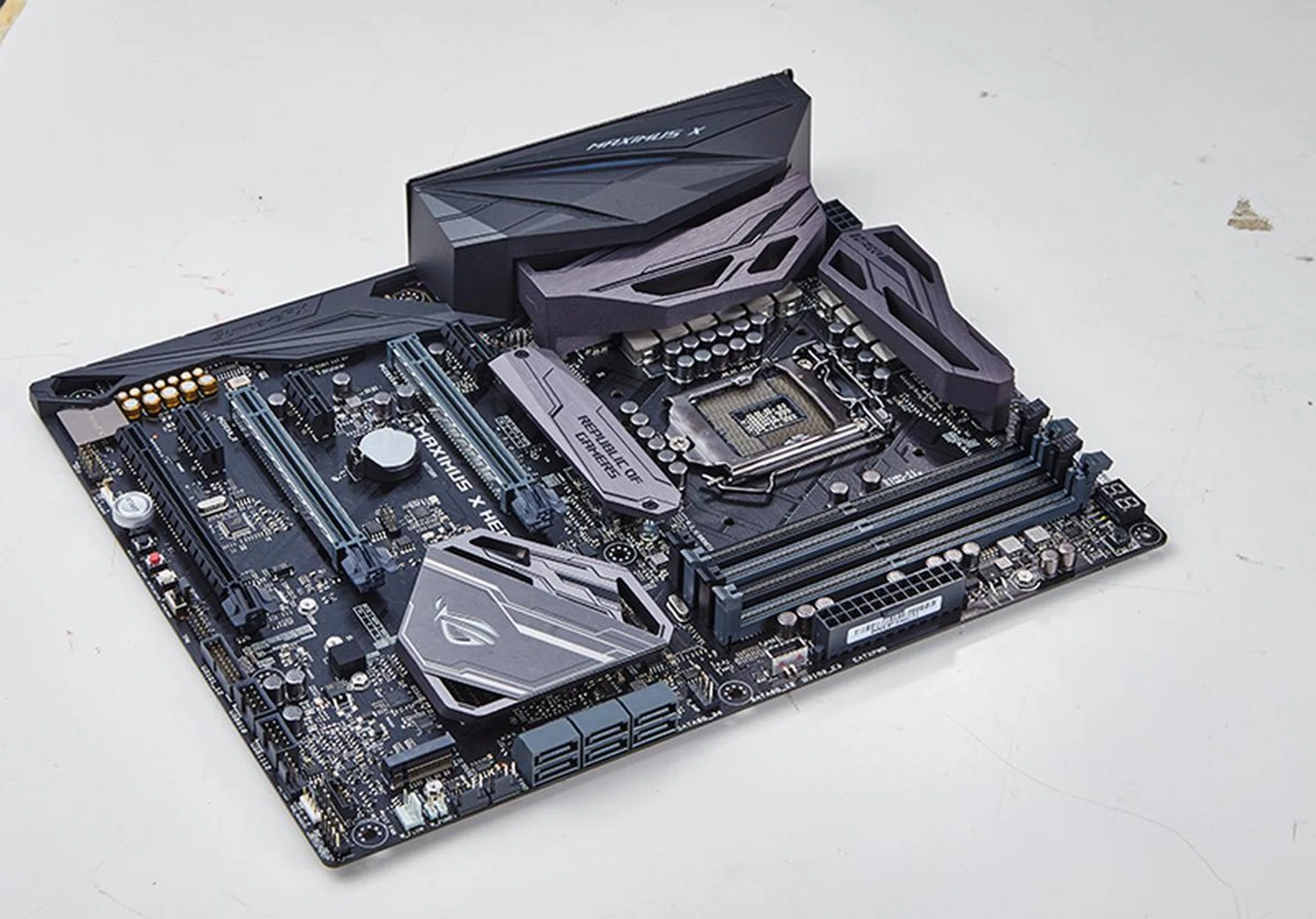 ASUS ROG Maximus X Hero