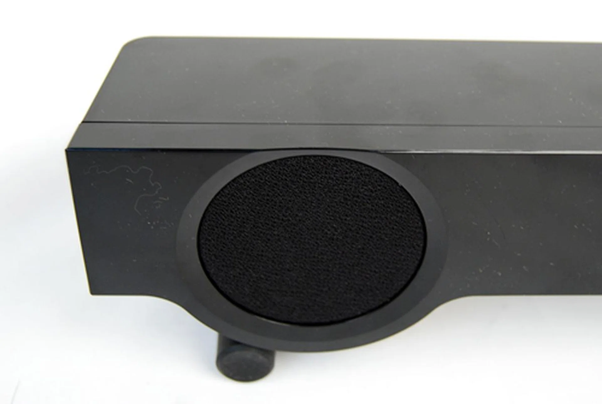 Saran Net Grille covers the location where sound is projected from to offer greater clarity.