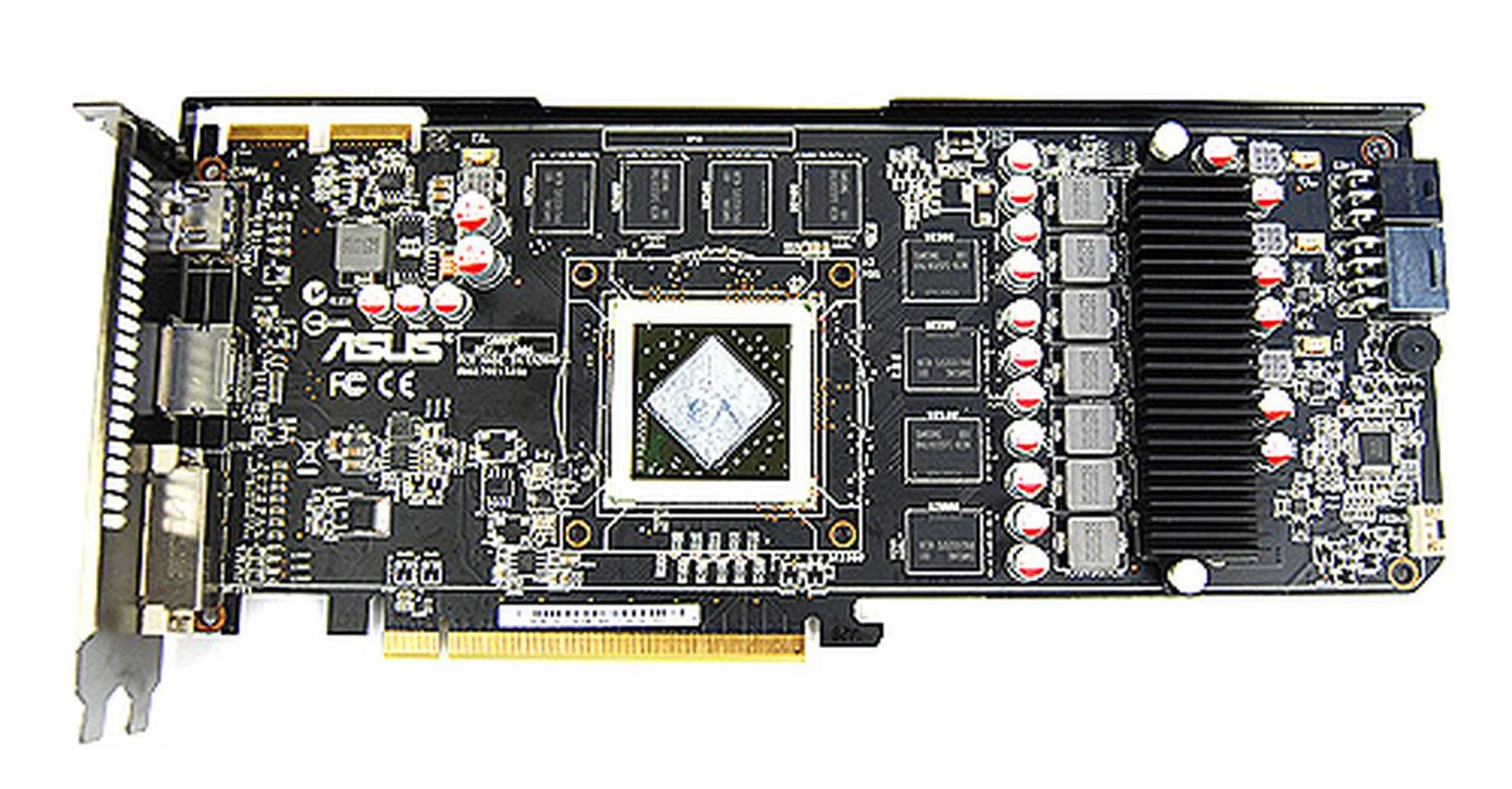 Since we've removed the cooler, here's a look at the board layout of the ASUS EAH5850 DirectCU TOP. In case you are wondering, the memory chips are from Samsung and are rated at 0.4ns.