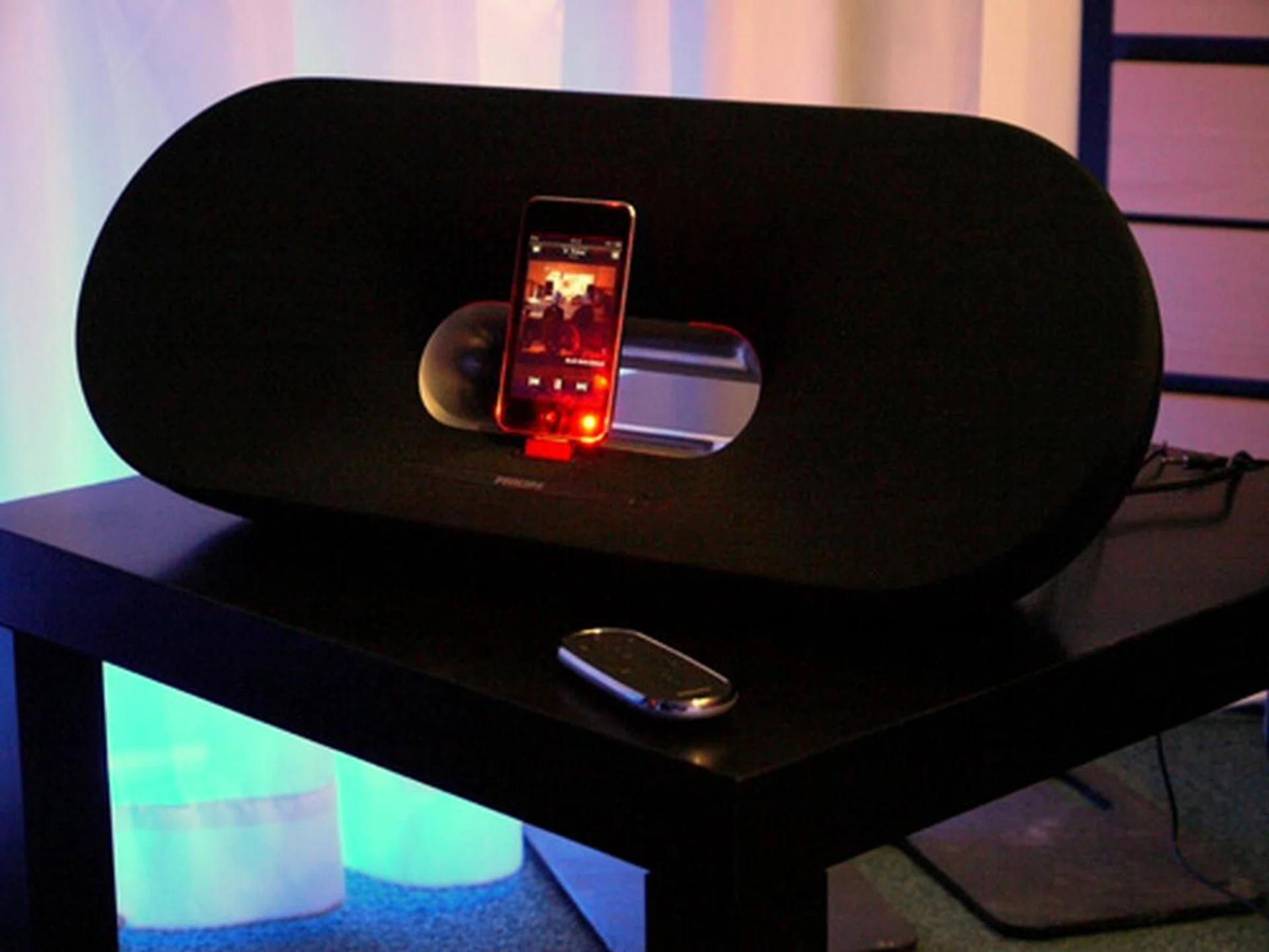 Philips' Sound Obsession - New AV Devices Engineered for Perfection ...