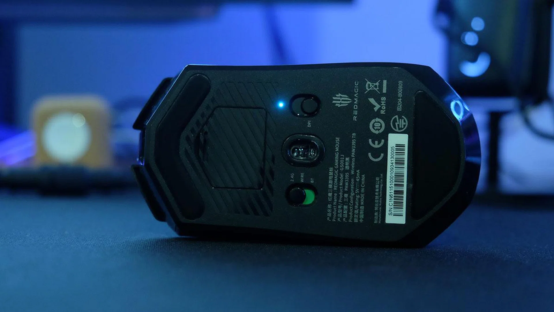 A dedicated switch lets you toggle between wired, wireless, and Bluetooth modes. 