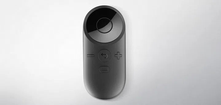 A close-up of the Oculus Remote.