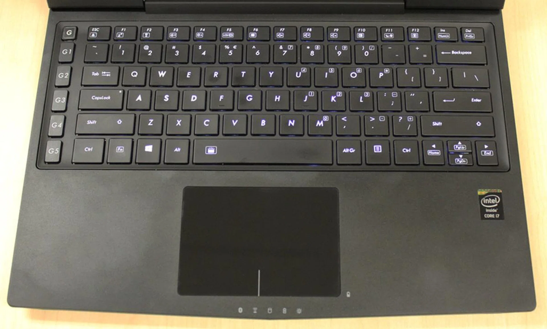 The X3 Plus V3 might look like the X7 Pro, but it is missing the number pad that's present on the bigger machine.