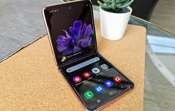 Samsung Galaxy Z Flip 5G.