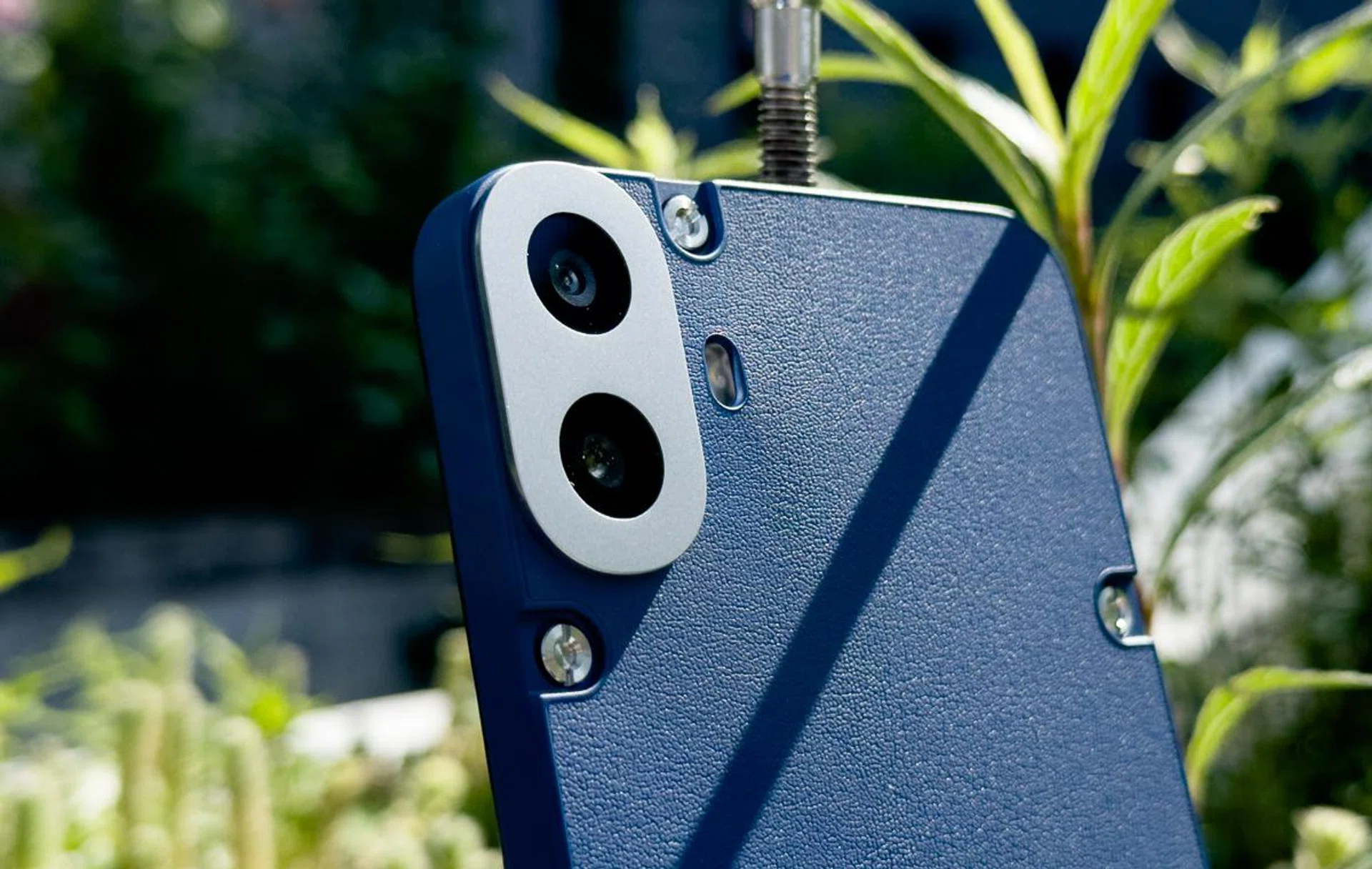 Technically only one rear camera. Photo: HWZ.