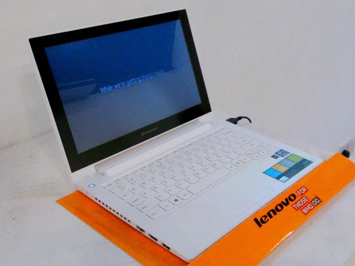 The S210 is an affordable notebook with a conventional form factor and a touch display. 