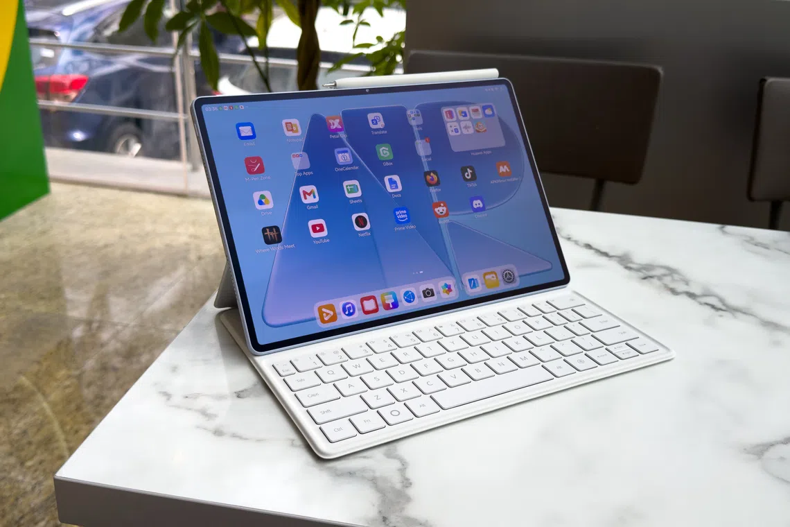 Huawei MatePad Air hands-on: Great battery life and display in a slim, lightweight package