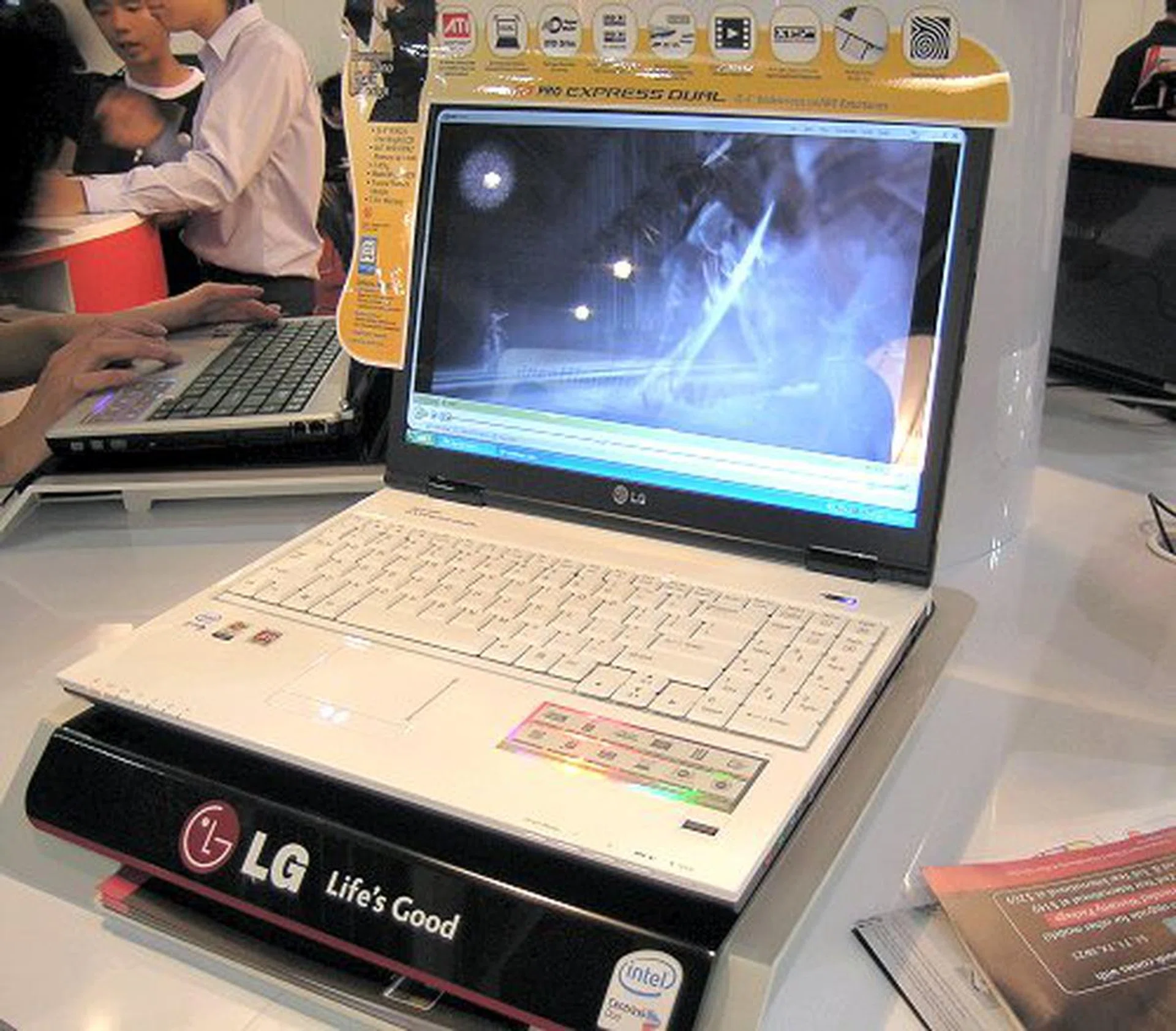 At 1.89kg, the LG LW25 Pro Express Dual is a lightweight but full-fledged notebook oozing style and quality. The unit shown above is stocked with a Core 2 Duo T5600 (1.83GHz) CPU with 512MB DDR2-667 memory, a 60GB HDD, a removable Super Multi DVD writer, a 12.1-inch WXGA screen, card reader, Cinema Sound and Windows XP Pro. All yours for a reasonable S$2,599.