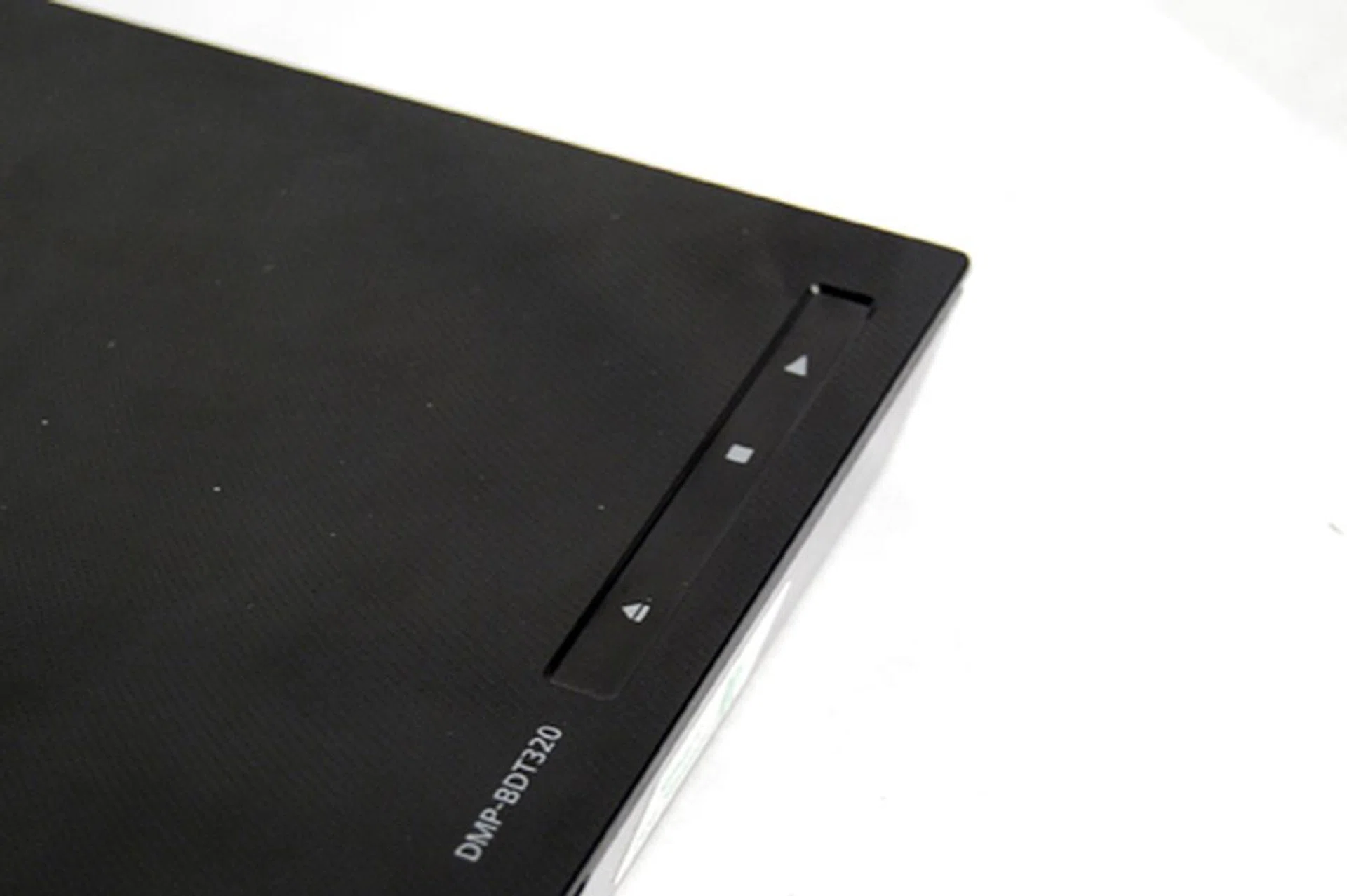 The rest of the playback controls can be controlled with these touch buttons, but usually at this juncture, most of us would be controlling the player with the remote control.