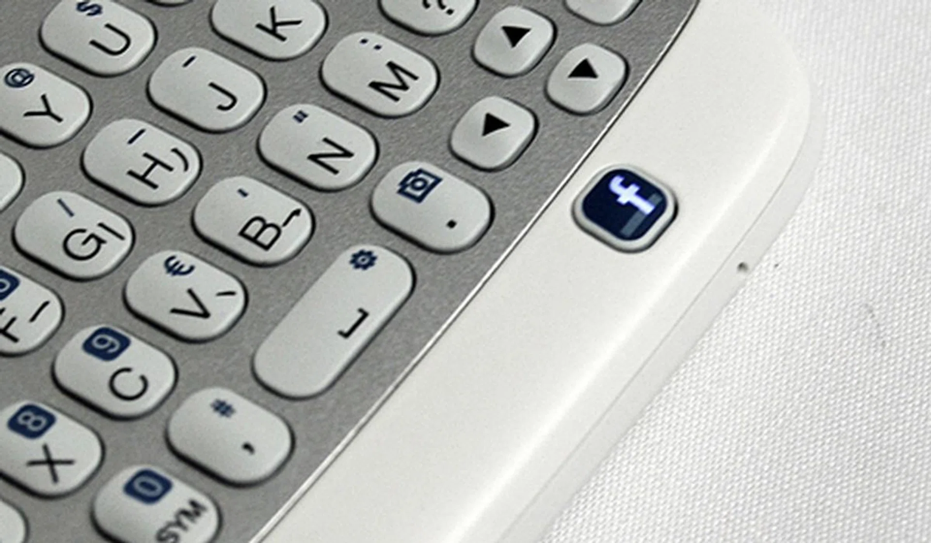 We particularly like the light pulsing from the Facebook button. It makes the HTC ChaCha seem as though it's almost alive.