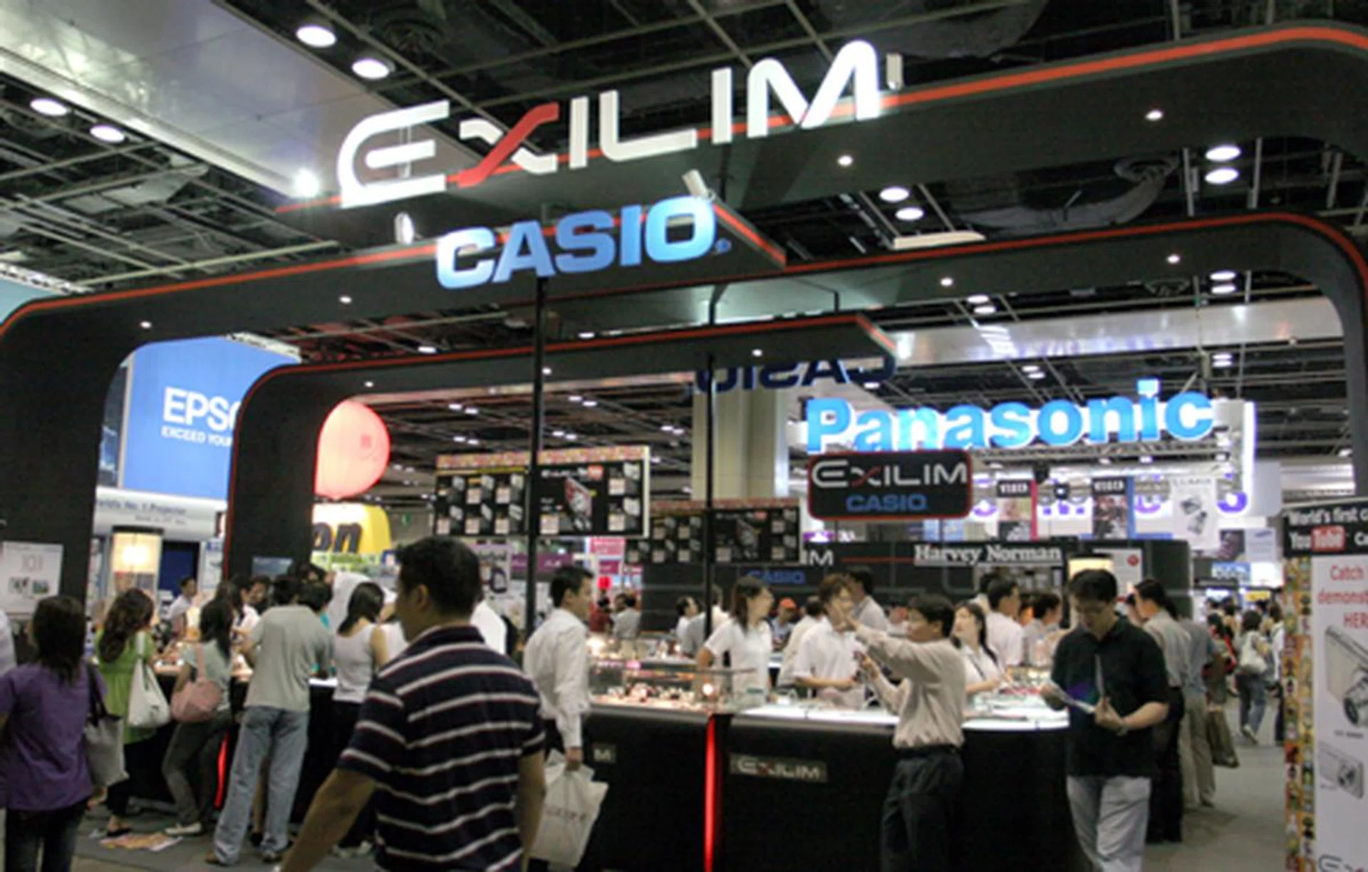  More great deals and bargains await you at the Casio Booth, from the entry level EX-Z1000 priced at $399, to its top end model, the EX-Z1200 tagged at $699.  