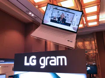 LG has updated its gram notebooks with the latest 8th generation Intel Core processors.