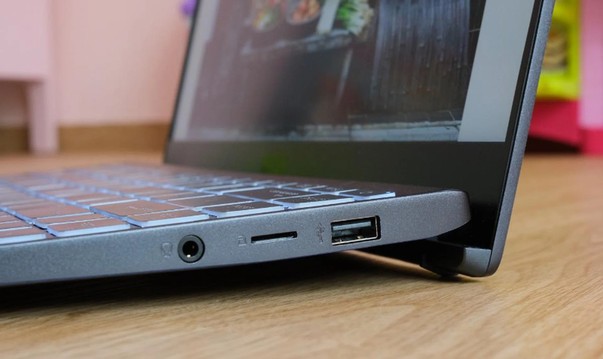 On the right, there's a USB-A USB 2.0 port, a microSD card reader, and a 3.5mm audio jack.