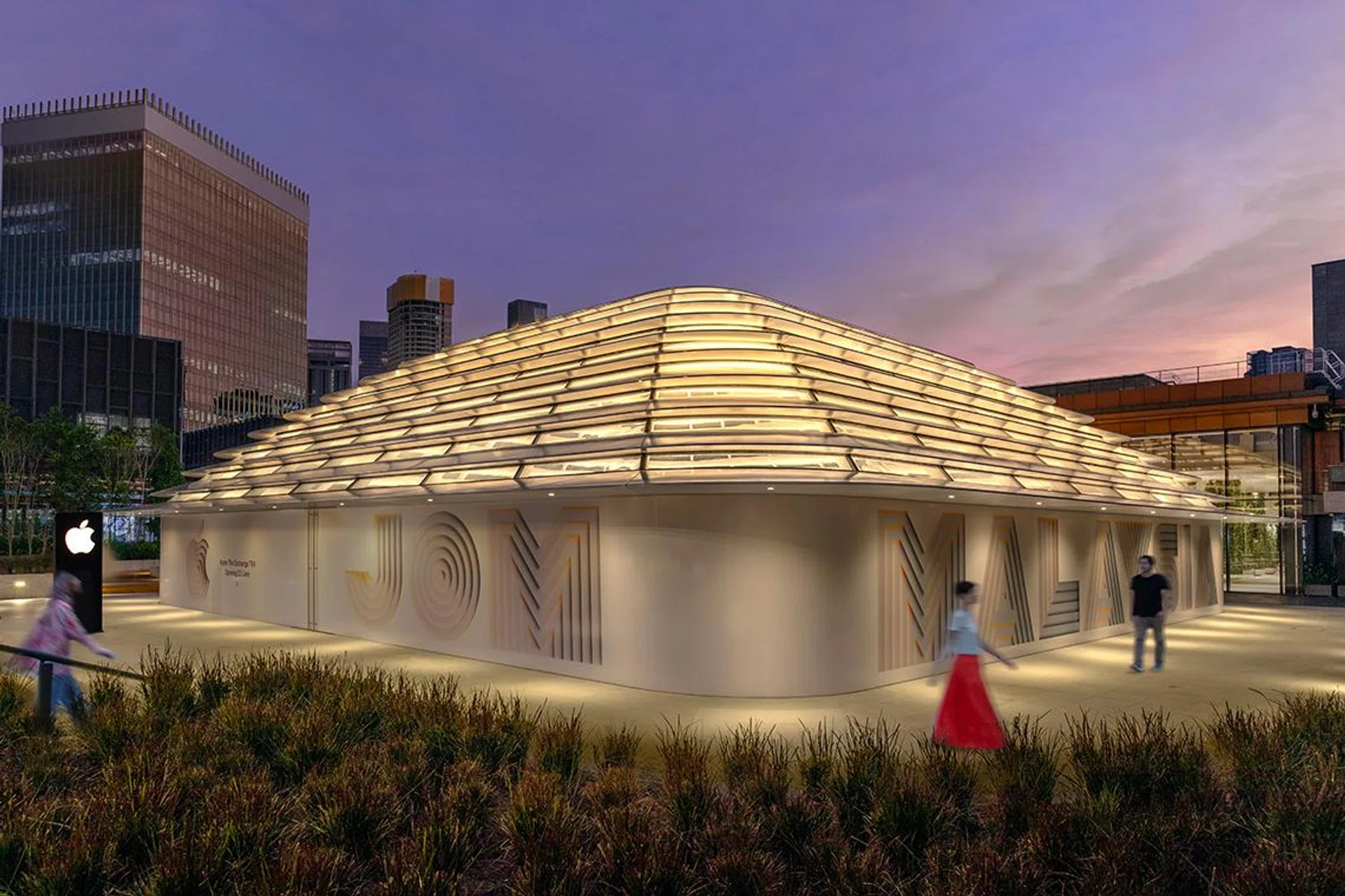 The Apple Store will open at 10am on 22 June. (Image Source: Apple) 