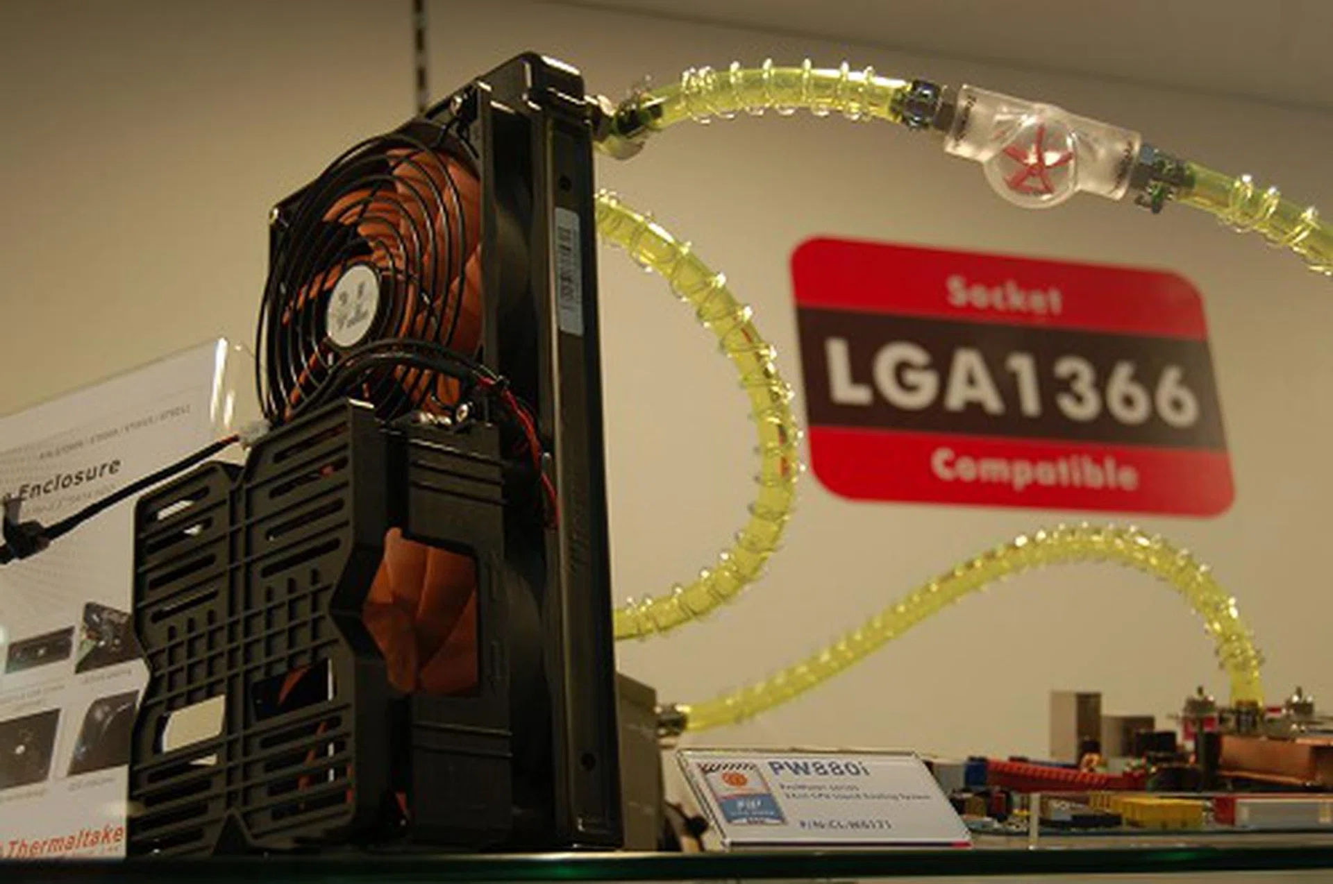  This is the PW880i, their new liquid cooling system compatible with Core i7.  
